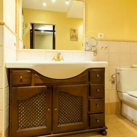 Casa Marieta إسكارييا